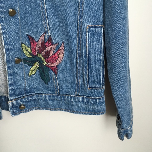 Honey Punch Embroidered Denim Jacket Sz Small - Picture 4 of 7